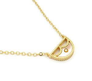 Women's Unique Design Single chain pendant with adjustable lock.