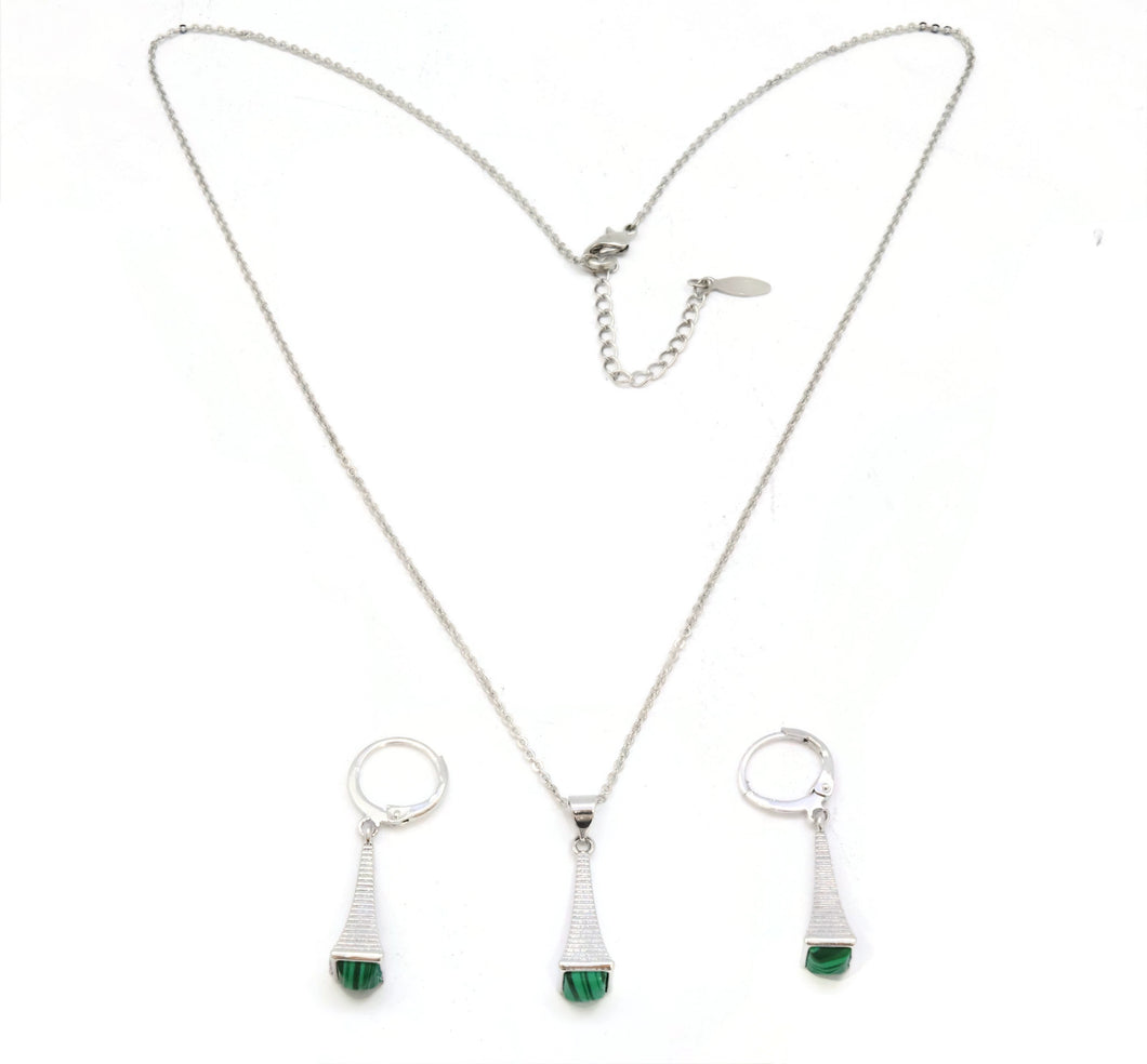 The Zircon and emerald Studded Rhodium Chain pendant set